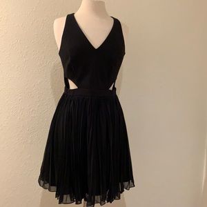 Aqua dresses black side cut out pleated skirt party dress size 10 Medium